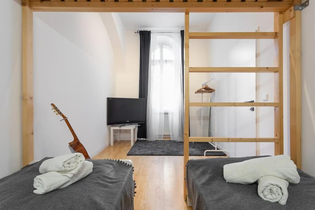 Charming & Authentic Vienna Flat - Central Located Leilighet Eksteriør bilde